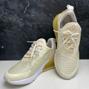 Airmax 270 - light / pale yellow - coconut - womens lifestyle sneakers - size 6